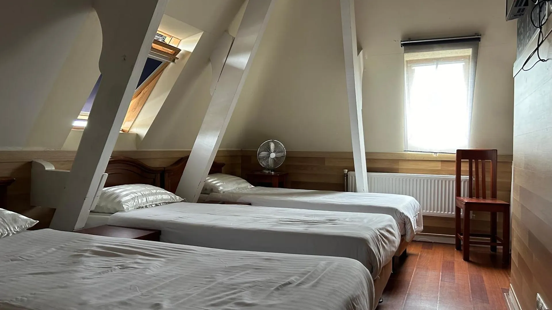 Hotel Isis Amsterdam 3*,  Nederland
